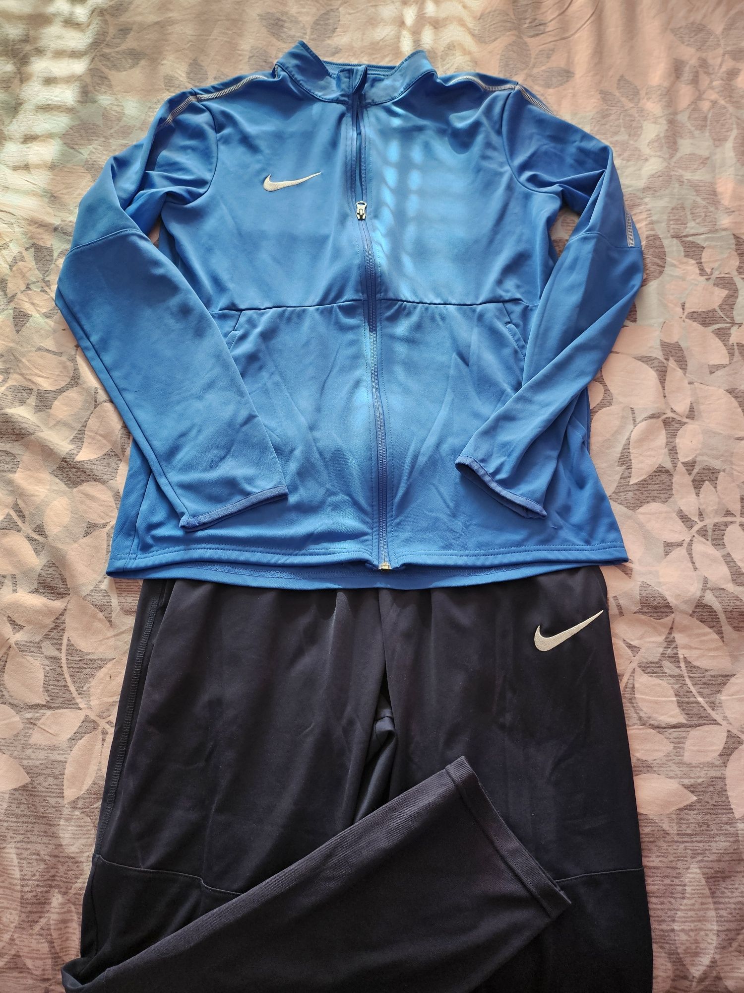 Мъжки екипи Nike