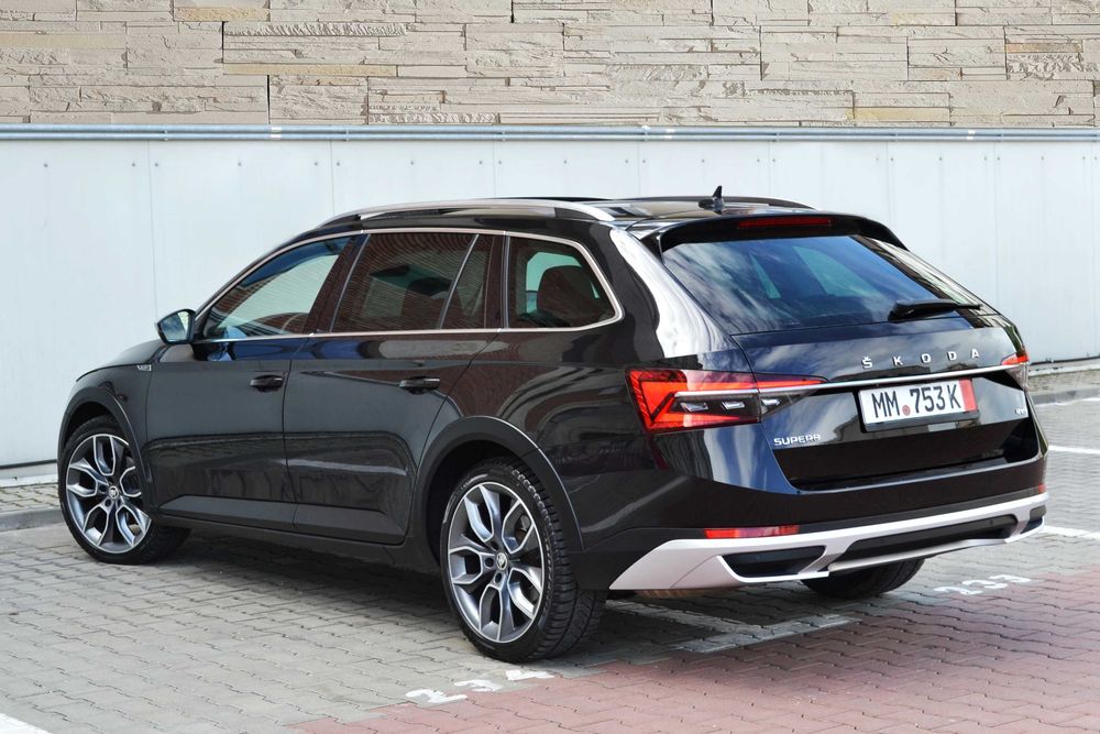 Skoda Superb 2.0 TDI / 4X4 / SCOUT / 2021 / Panoramic / CANTON