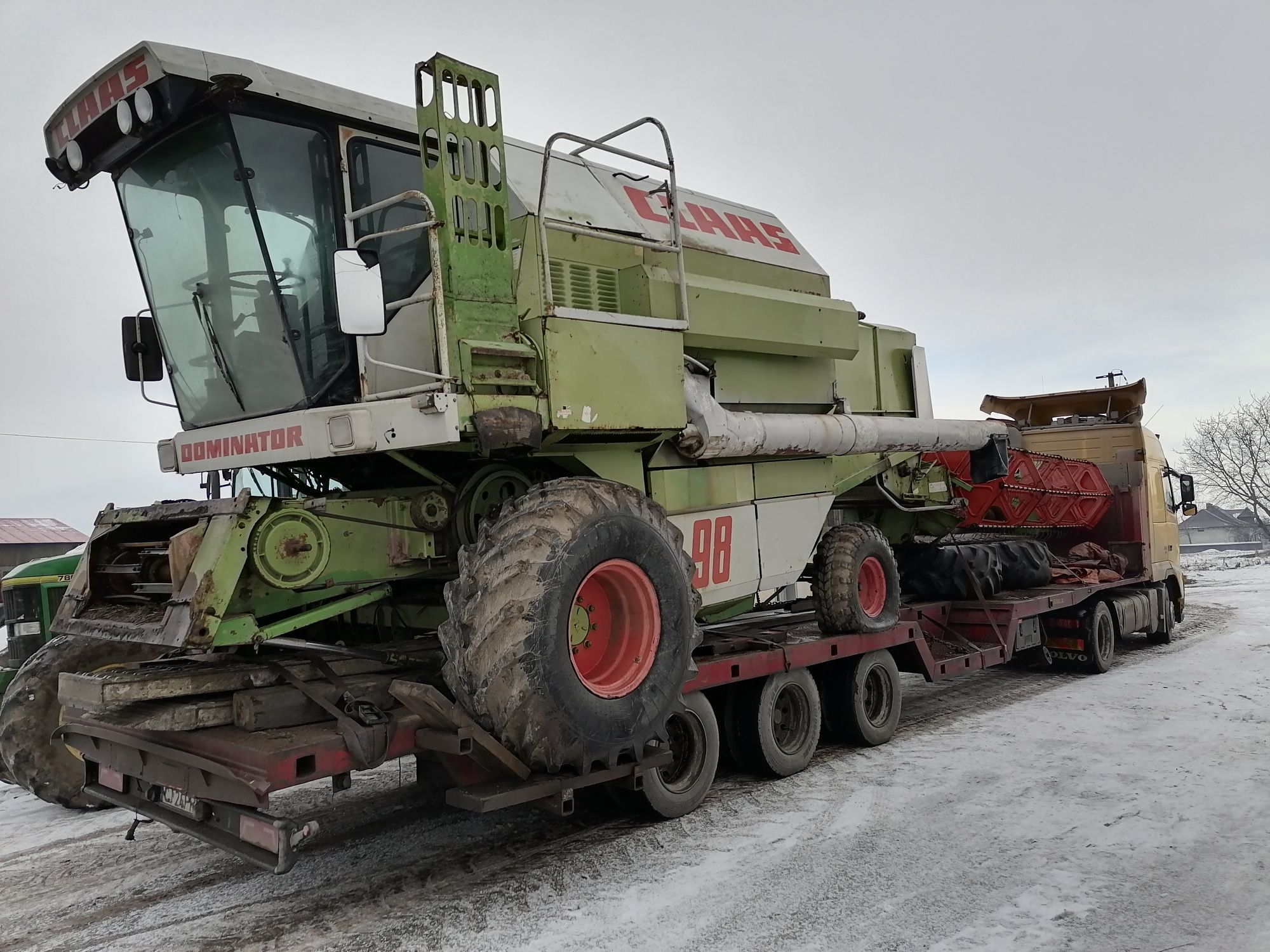 Dezmembrez combine