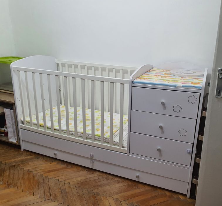 Patut din lemn transformabil 60x120 cm cu saltea cu fibra de cocos