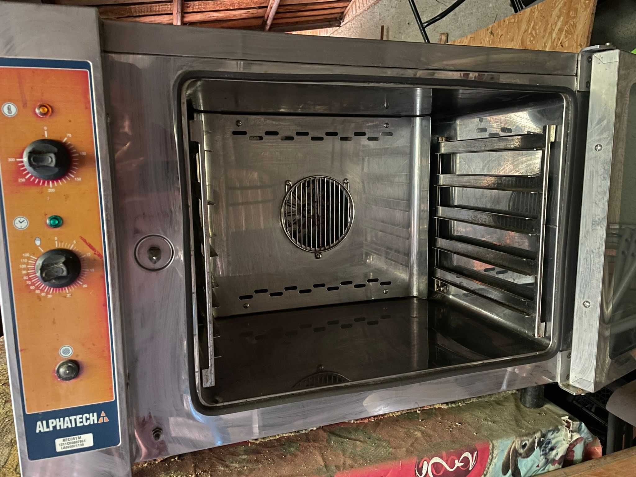 Cuptor inox Alphatech
