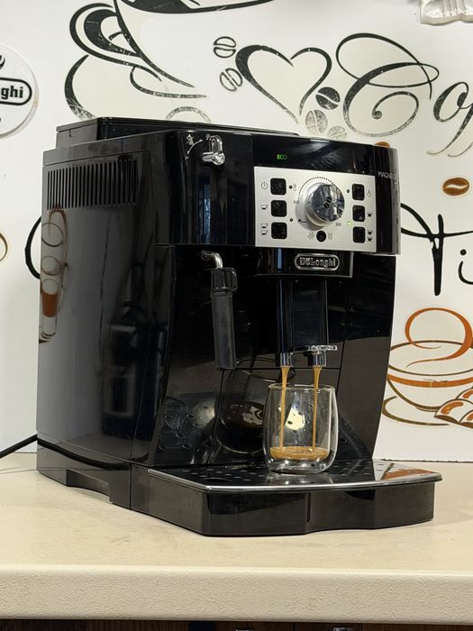 Кафемашина кафе автомат delonghı magnifica S с гаранция