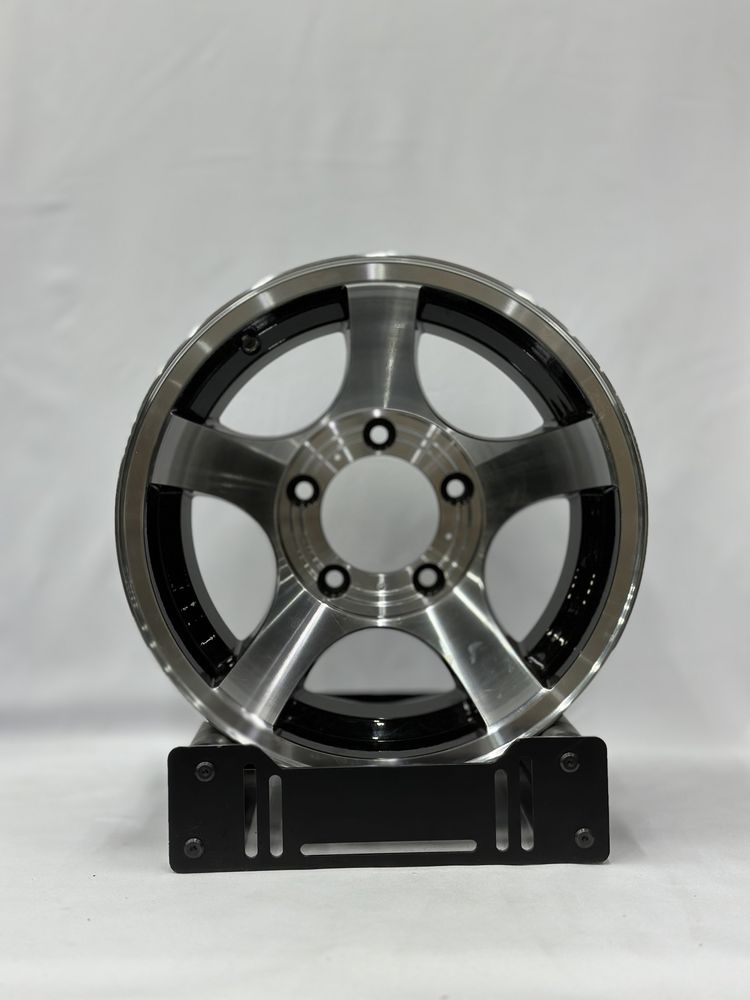 Продается комплект дисков r16 5x150