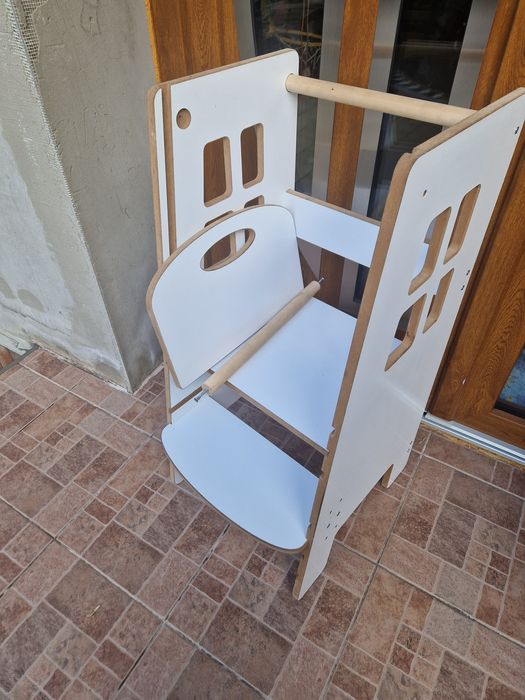 Turn de învățare Montessori din lemn - alb