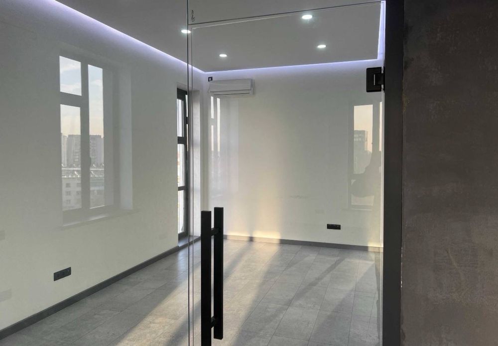 Аренда под офис 5 минут от метро Ташкент! 177м2 18$ 1м2 БЦ!