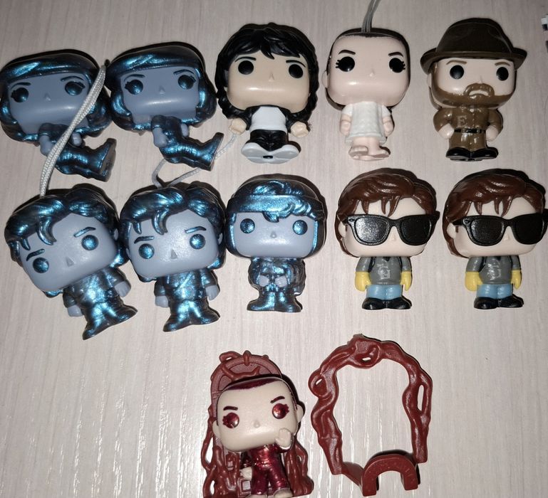 фигурки kinder joy stranger things
