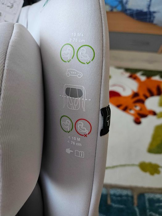 Стол за кола Cybex Sirona G i-size 0-20 кг + база, чисто НОВО +подарък