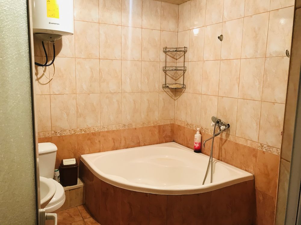 Uy ijaraga beriladi Fargona sh. Davr klinikasi roparasida