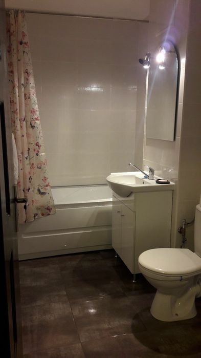 Nou pe piata! Garsoniera decomandata SARARI/etaj 1/renovata/mobilata/
