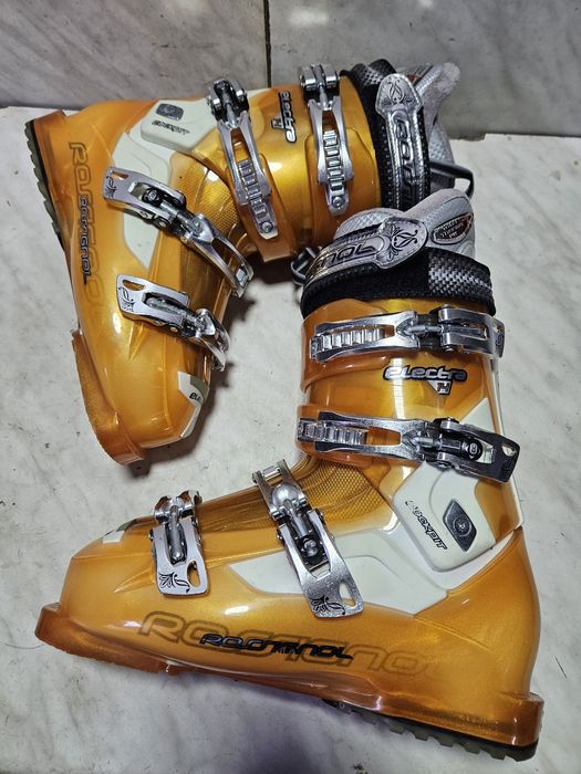 Clapari ski schi  Rossignol  mondo 25,5 corespunde mărimii 39-40