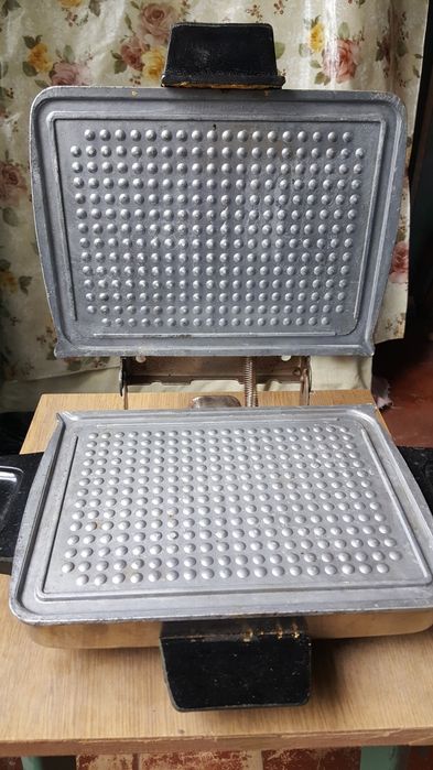 Электровафельница