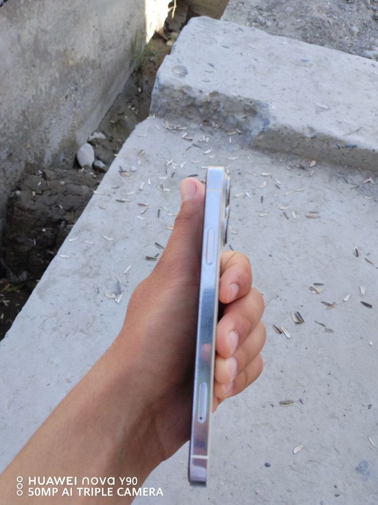Iphone xr : 13 pro korpusda