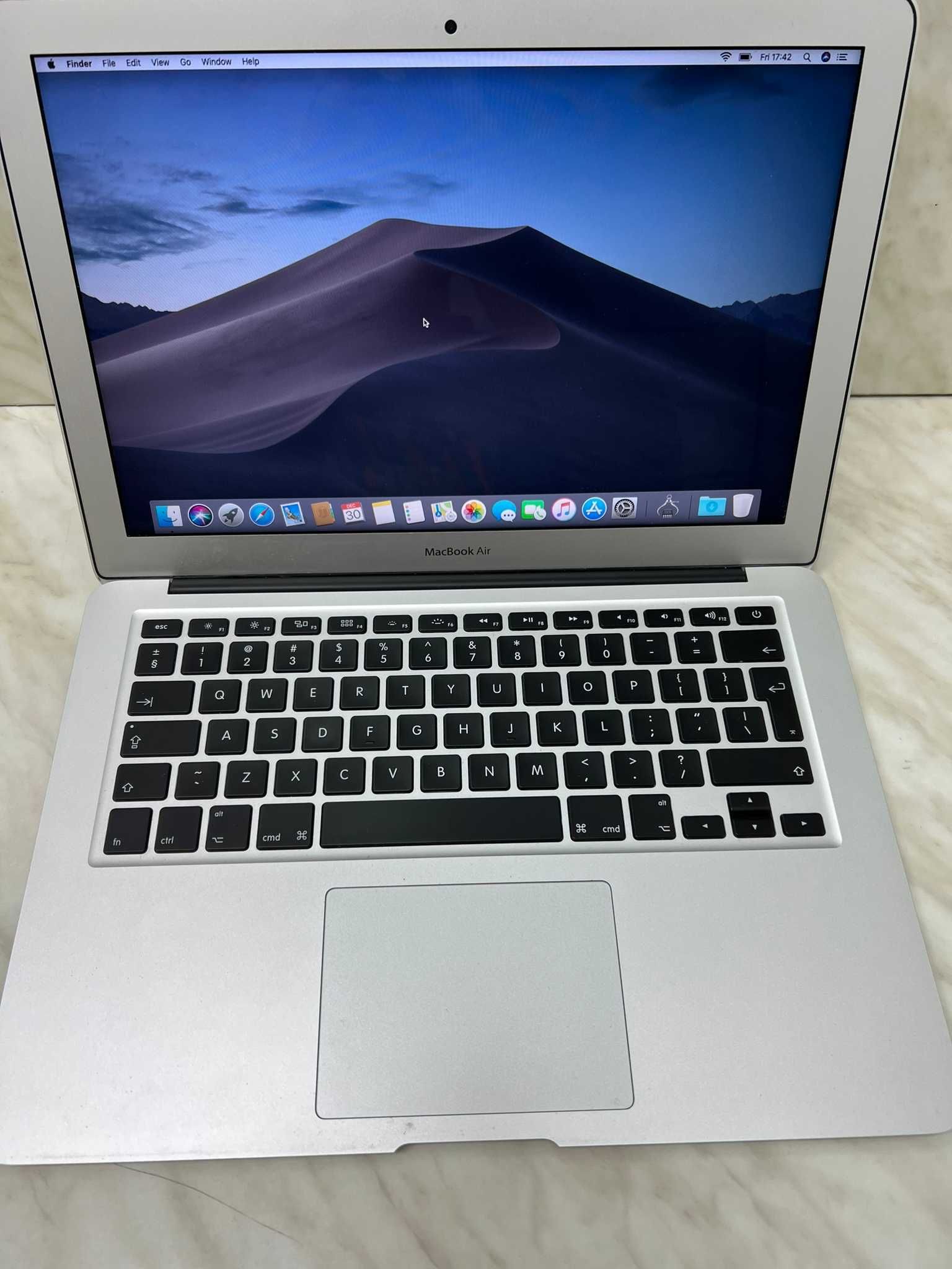 Laptop Apple MacBook Air 13'' 2017 - i5 Zeus Amanet Rahova 7100