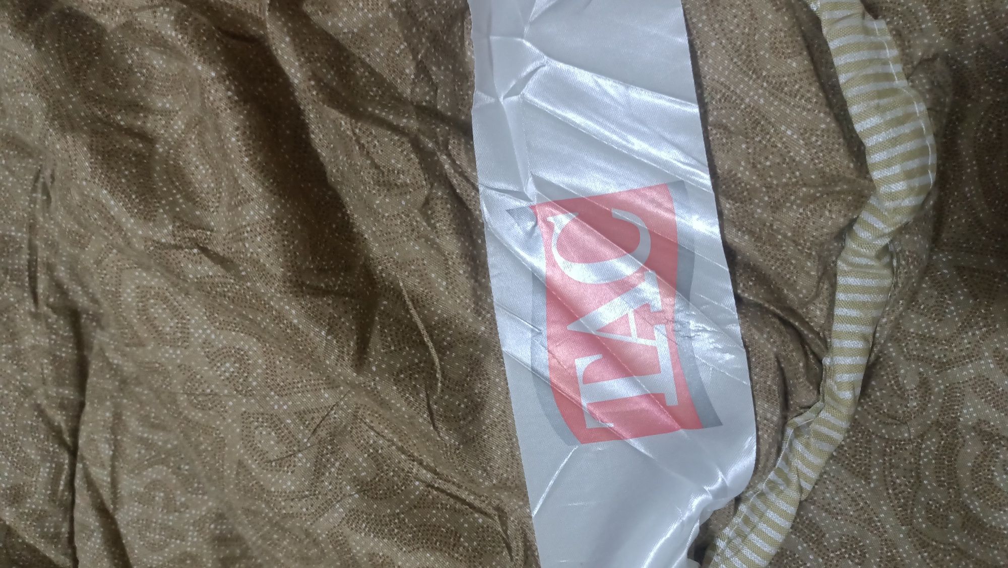 Продаю одеяло верблюжье