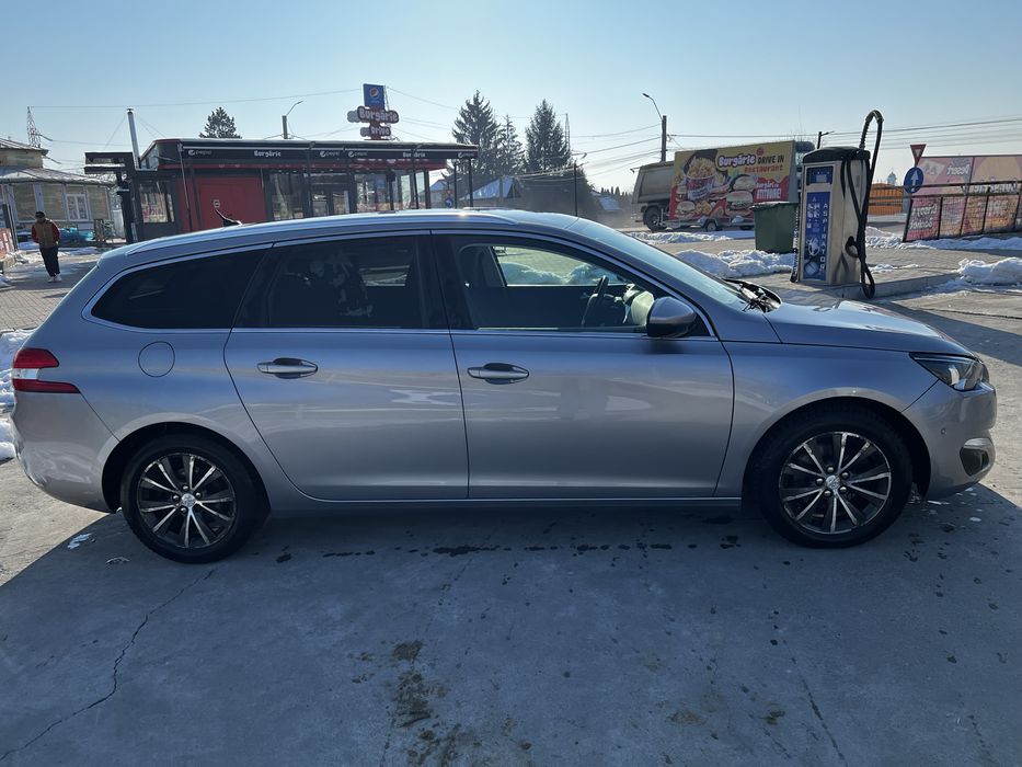 Inchiriez Peugeot 308 - Uber/Bolt/Ridesharing