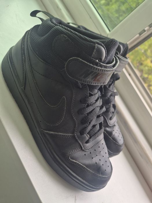 Nike обувки 37.5 номер унисекс