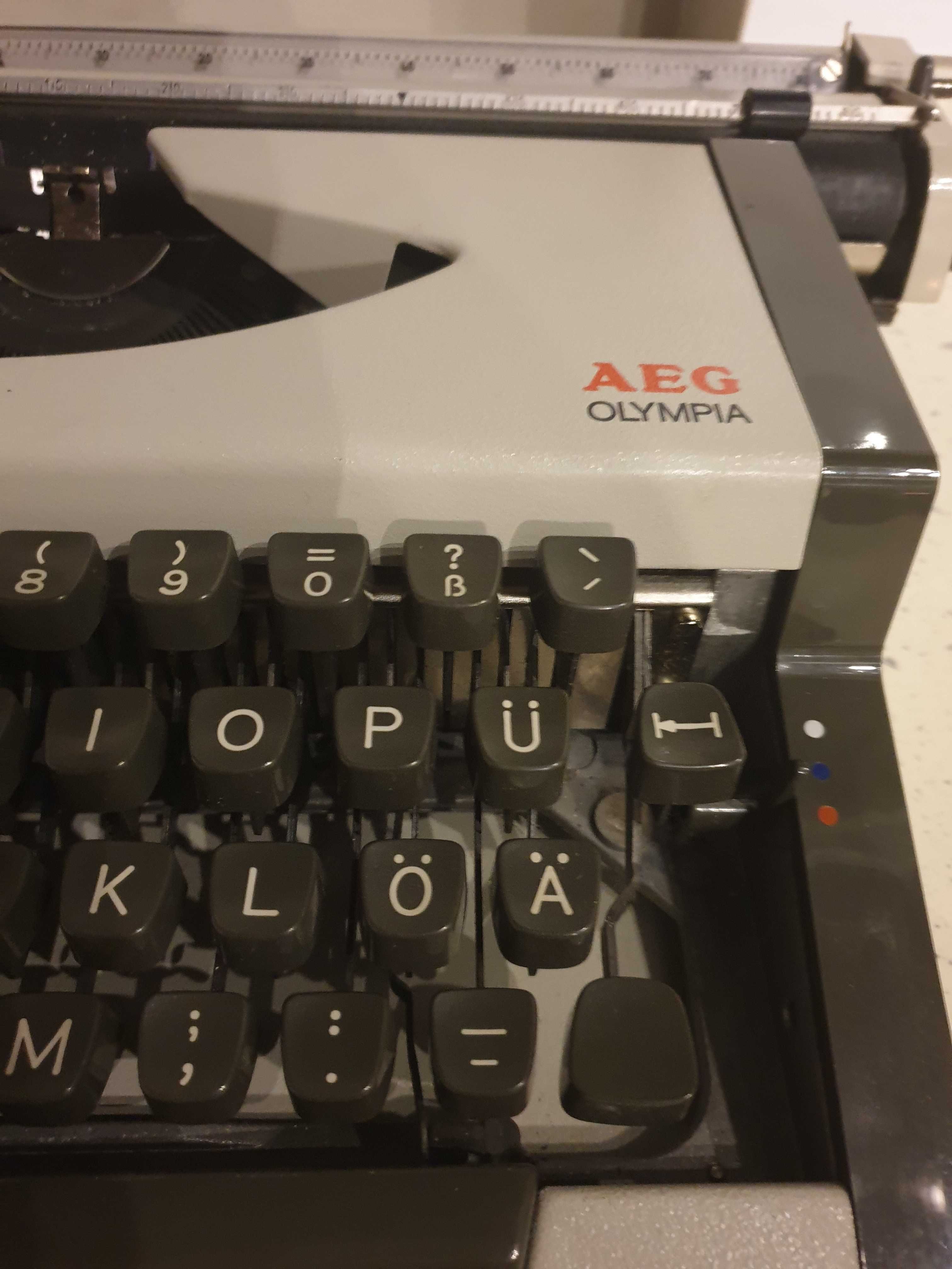 Masina de scris AEG OLYMPIA