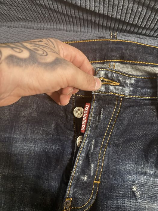 Blugi in stare perfecta marca dsquared2