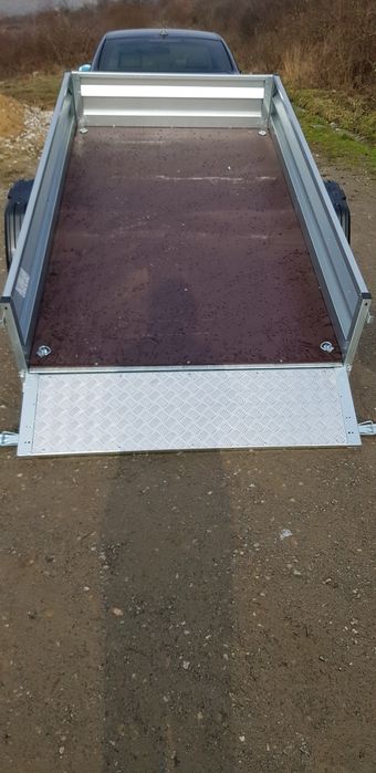 Remorca basculabila 750 kg de inchiriat,trailere ,platforme non stop