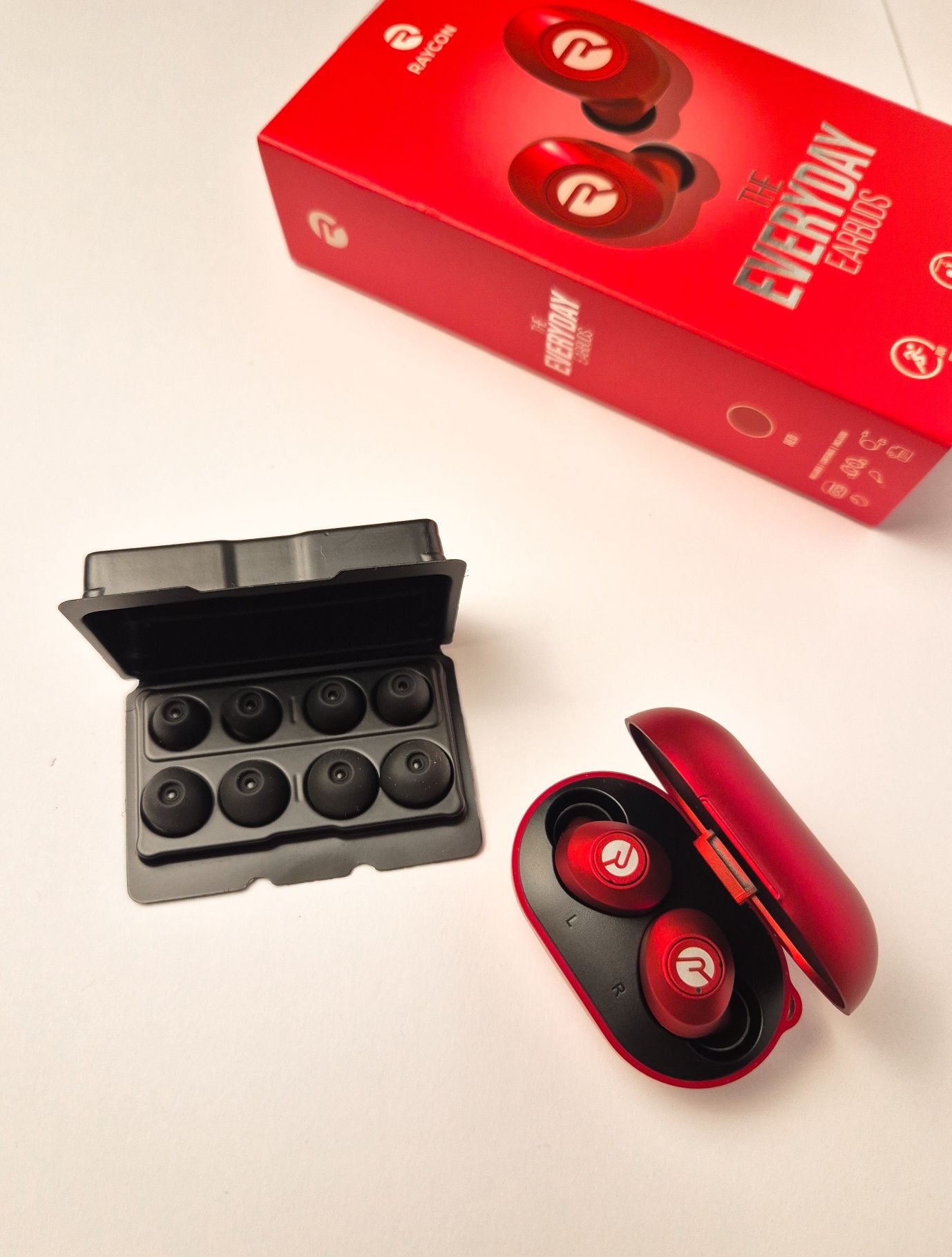 Raycon Everyday Earbuds căști wireless ca noi