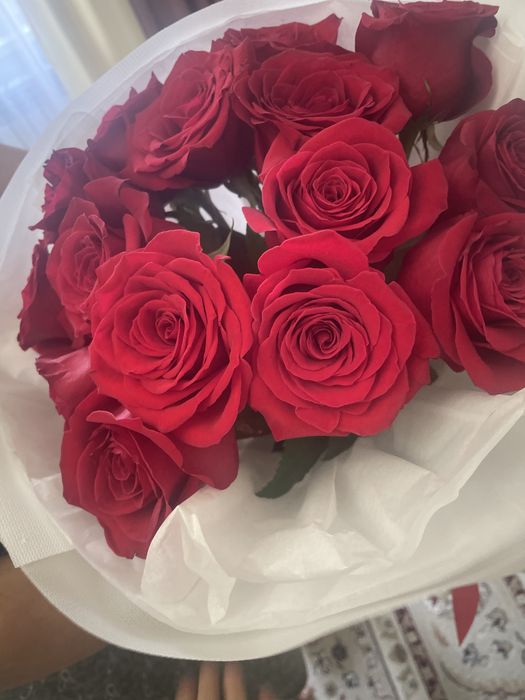 Букеты роз, свежие