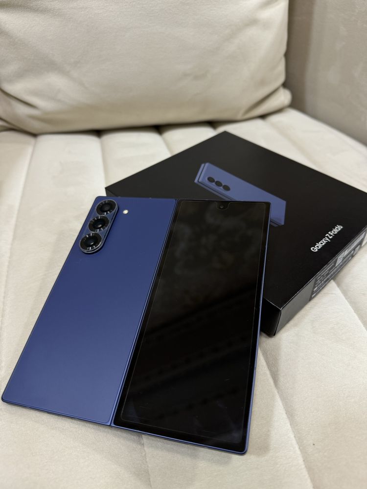 Samsung Z Fold 6