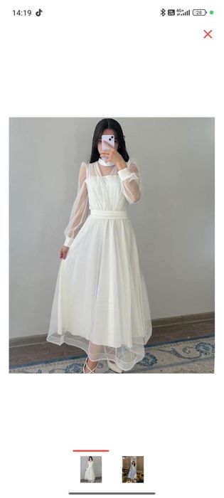 Продам платье  белое красивое