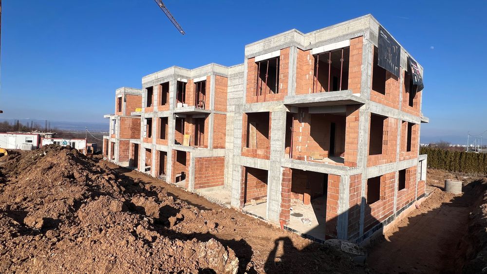 Продава се Тристаен апартамент в с. Иваняне, Област София-град - 126 кв.м за 1739 €/кв.м - Снимка #9