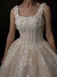 Продается свадебное платье за 340тыс Торг есть