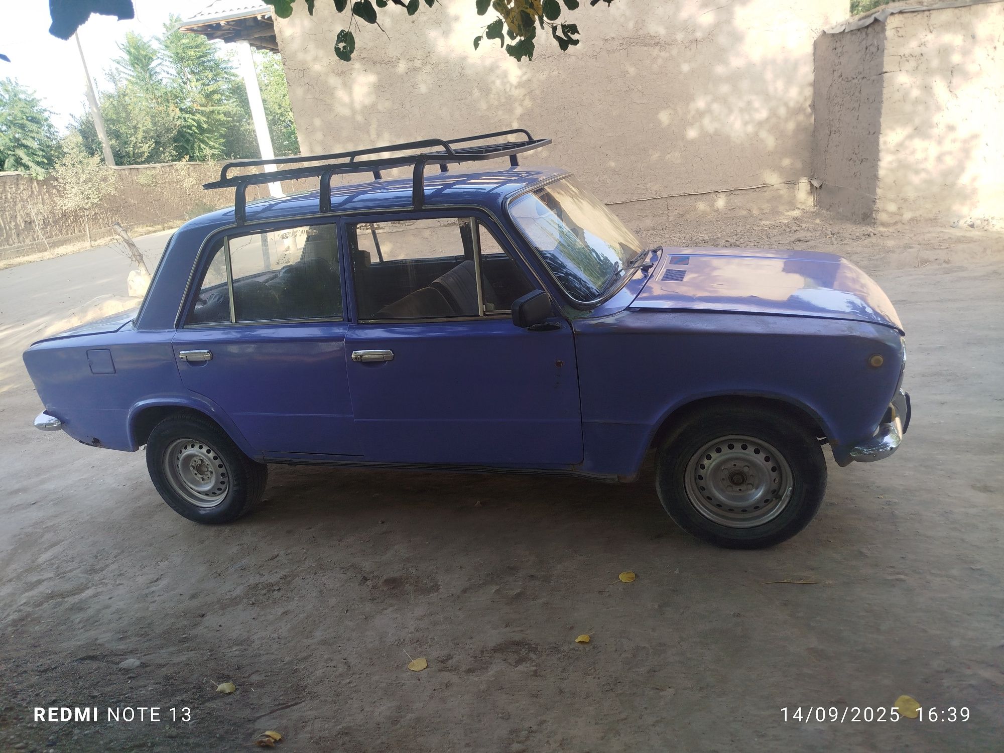 1975yil 01 moshin jirochni sotiladi