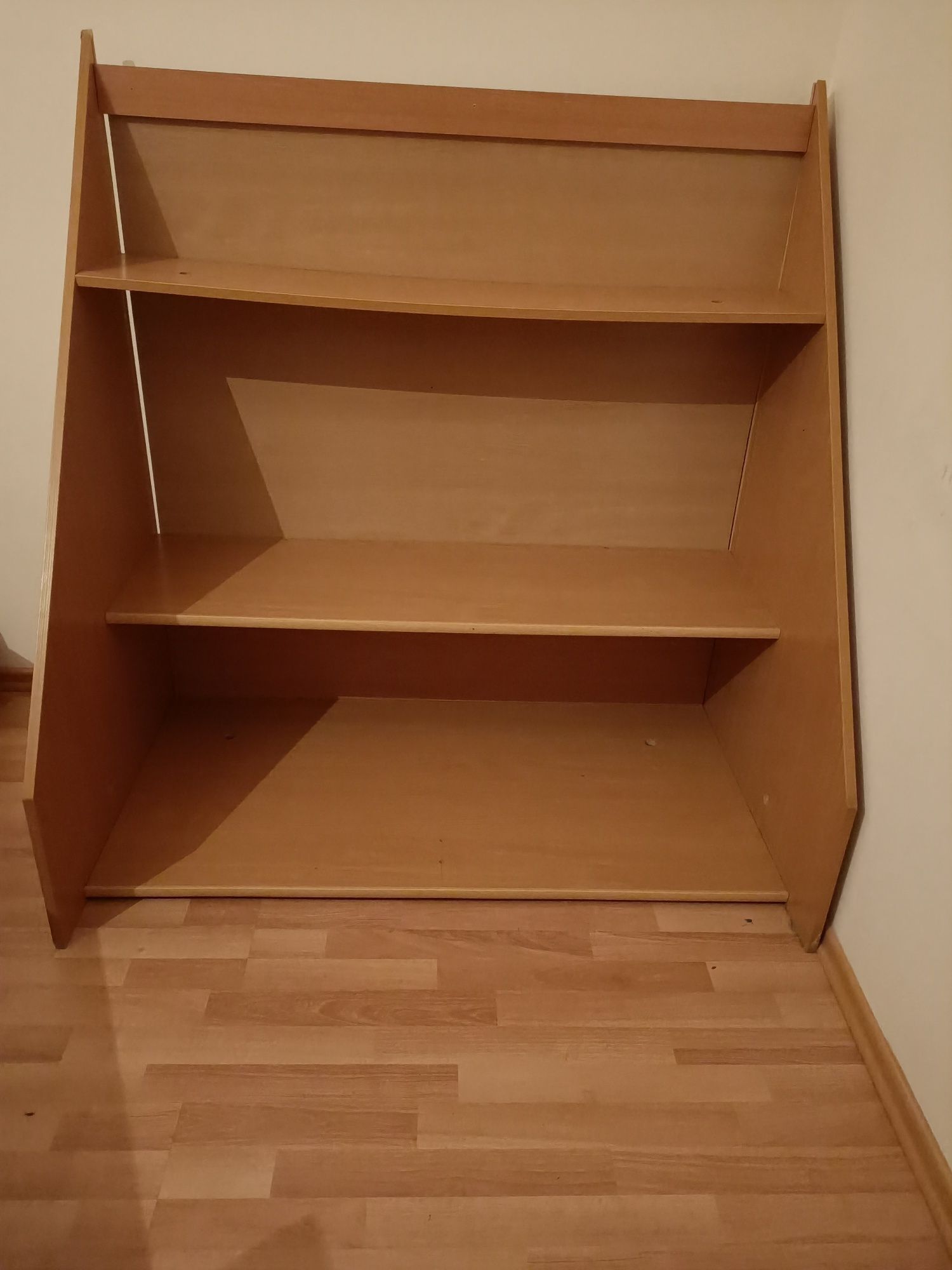 Продам полки для книг, цветов