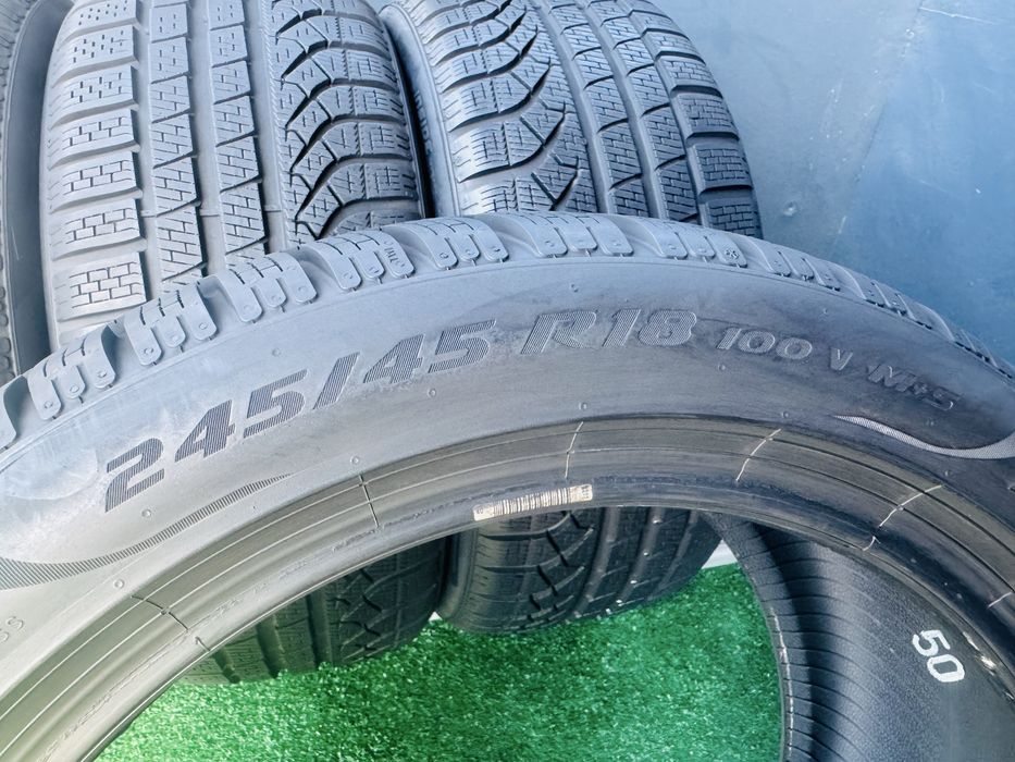 245/45/18 100V Pirelli Iarna