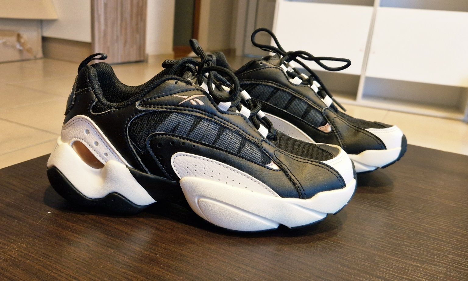 Reebok сникърси номер  35.5
Сникърси Royal Pervader EH2491 ЧеренReebok