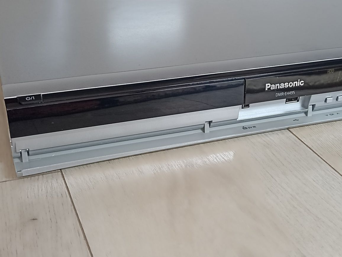 Dvd recordere panasonic dmr-eh495 cu hdd