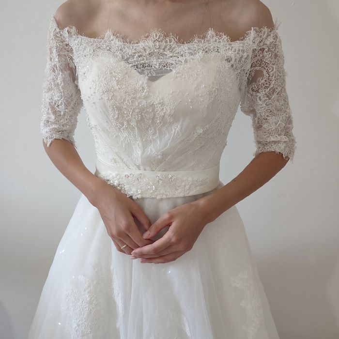 Продам свадебные платья