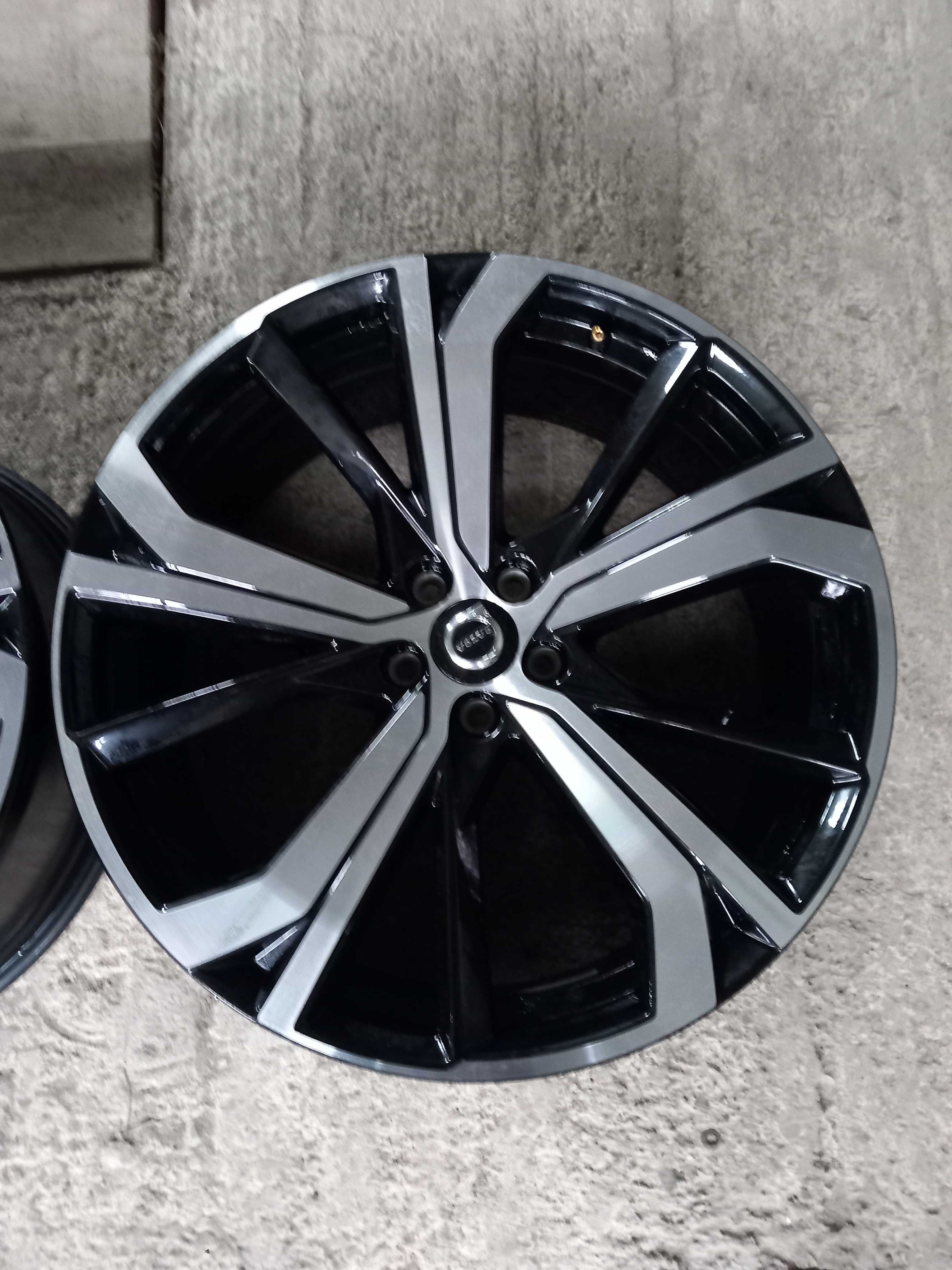 Jante Volvo R21 5-Double Spoke Black Diamond Cut Design