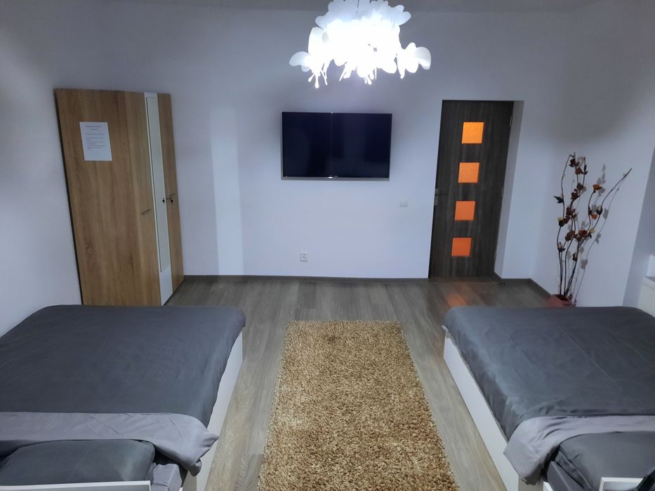 Cabana de închiriat cu piscina  interioara OCUPATA DE REVELION