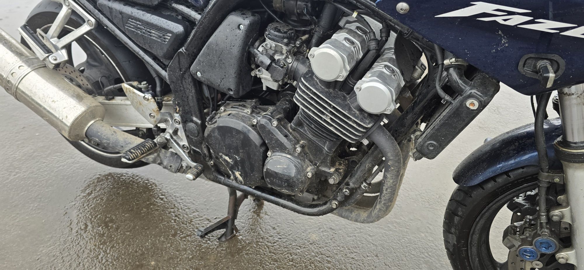 Yamaha fzr 600 2003