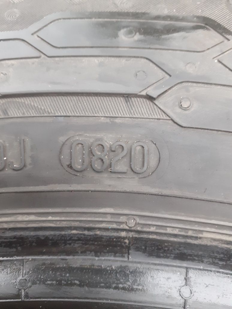 2бр. Гуми 215 60 16 C дот 2020 Uniroyal и 2бр. 215 65 16 C 2012 г. GT