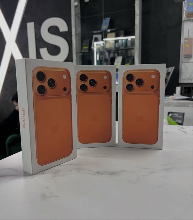 Iphone 17 ProMax Orange Cosmic 256 GB Sigilat
