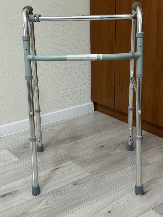 Продам ходуноки для взрослых