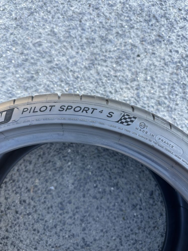 Michelin Pilot Sport 4s 295/30/20