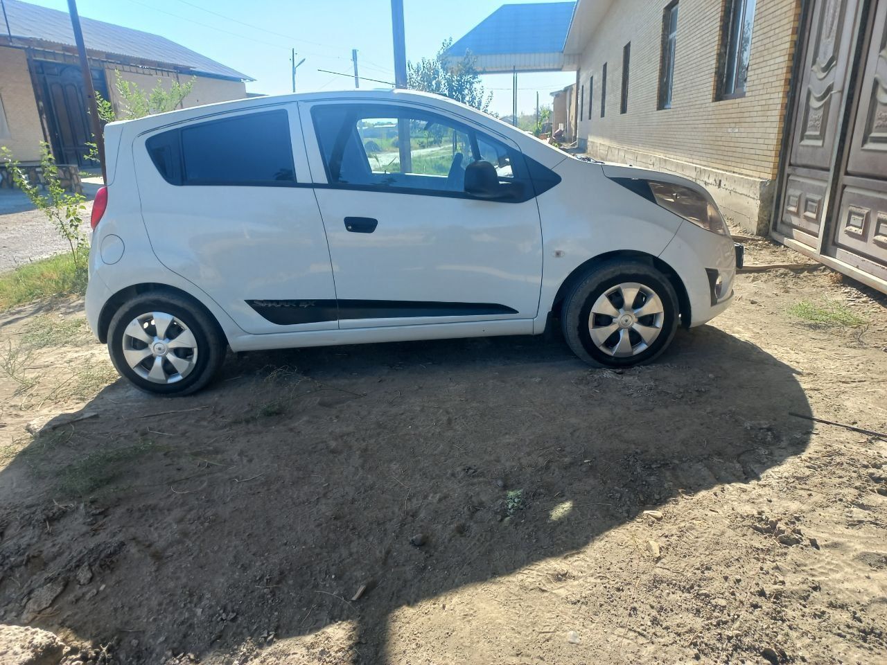 Spark sotiladi narxi 5100 у.е