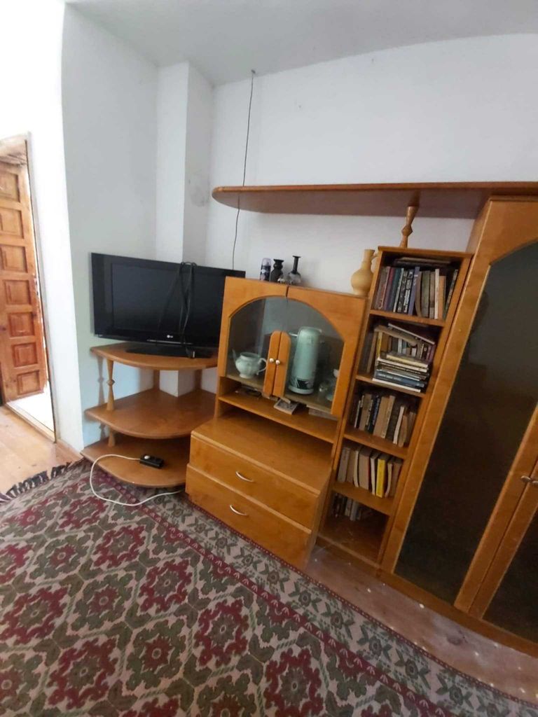 Дава се под наем Къща в с. Бяла, Област Сливен - 100 кв.м за 255 € - Снимка #4