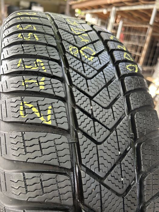 225/55/18 Pirelli 4 бр Зимни Дот 2023