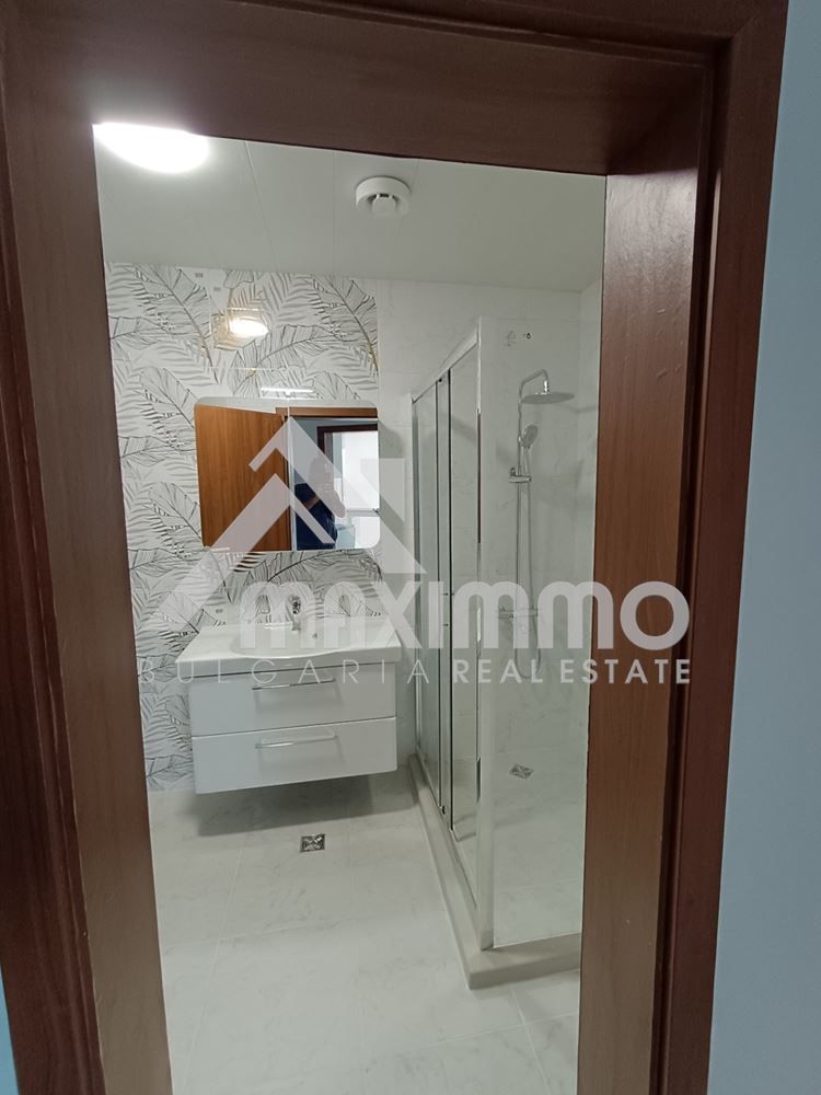 Продава се Тристаен апартамент в Варна, м-т Траката - 100 кв.м за 2255 €/кв.м - Снимка #10