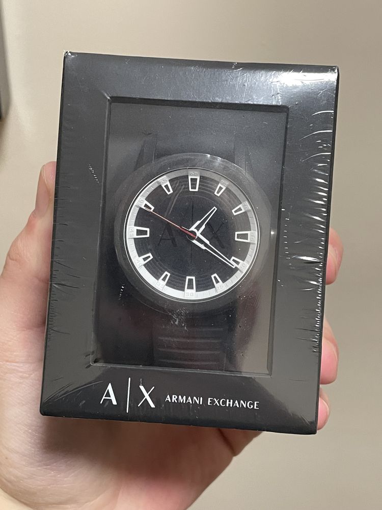 Armani exchange часовник