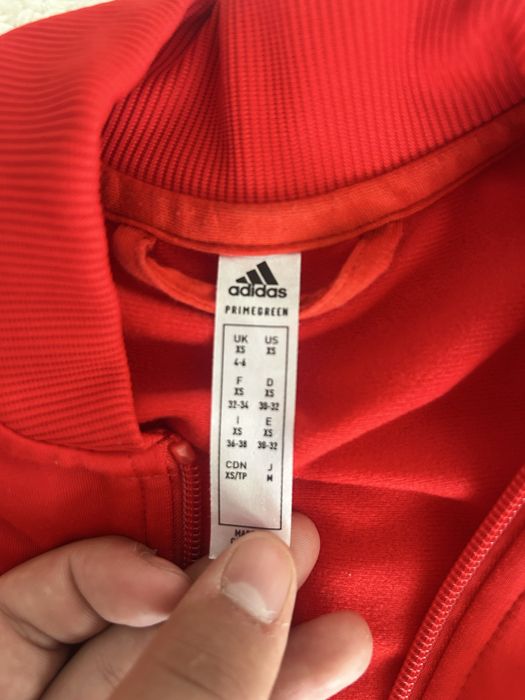 Vand trening adidas rosu de dama