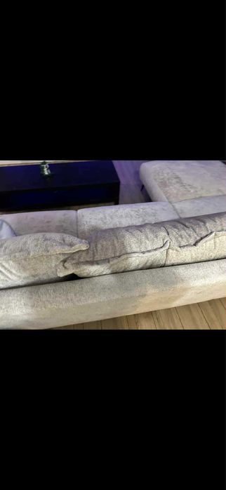 Диван г образен .