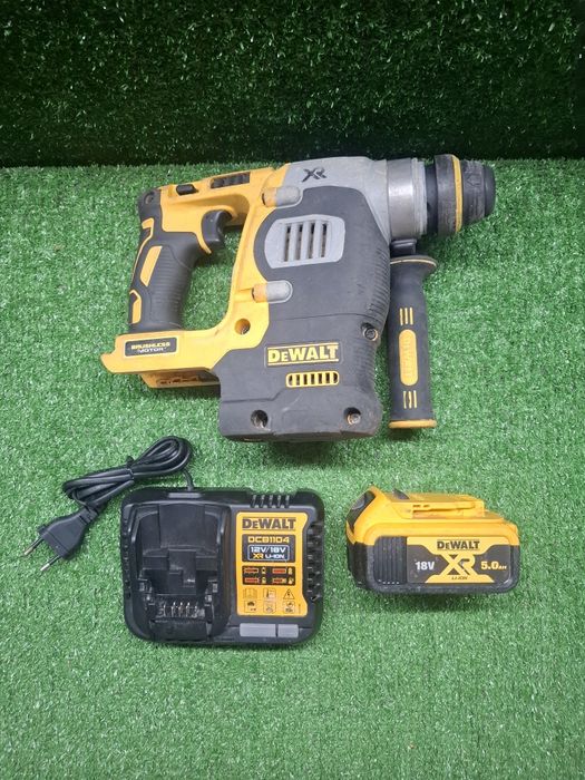 Перфоратор на DeWALT DCH273 с батерия 5 ампера и зарядно